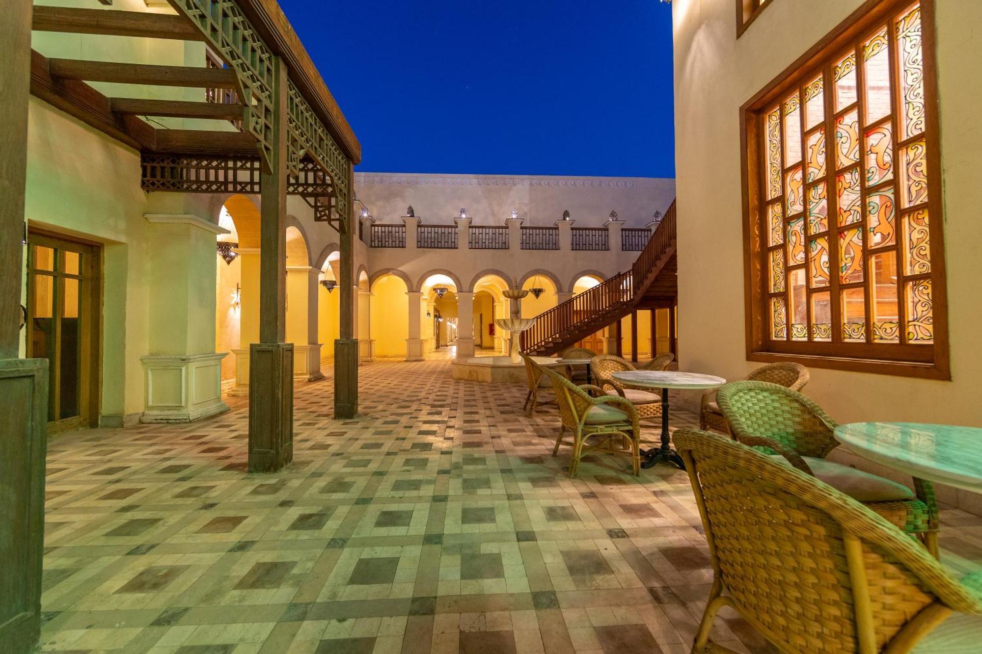 The Grand Hotel Sharm El Sheikh Εξωτερικό φωτογραφία The hotel's courtyard