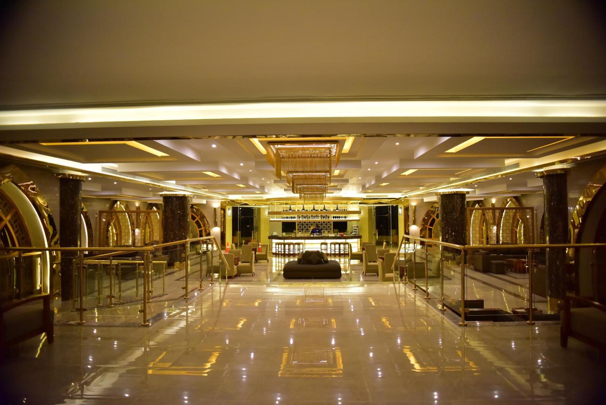 The Grand Hotel Sharm El Sheikh Εξωτερικό φωτογραφία The lobby of the hotel